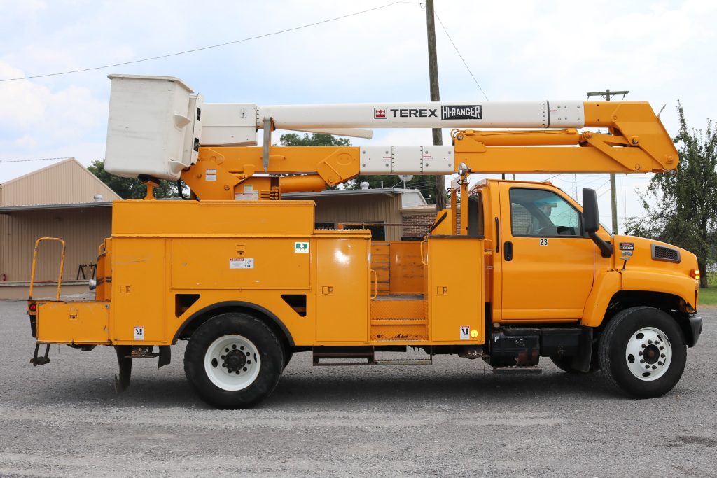 2008 GMC C8500 HiRanger MH Bucket Truck