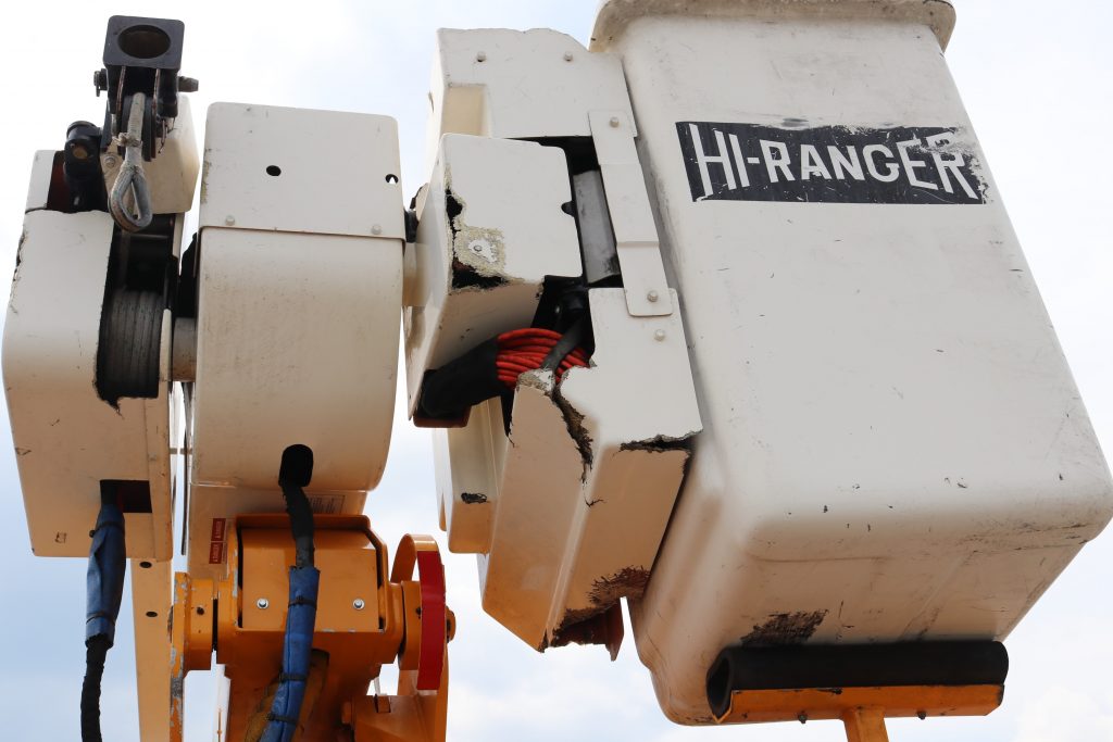 2008 GMC C8500 HiRanger MH Bucket Truck